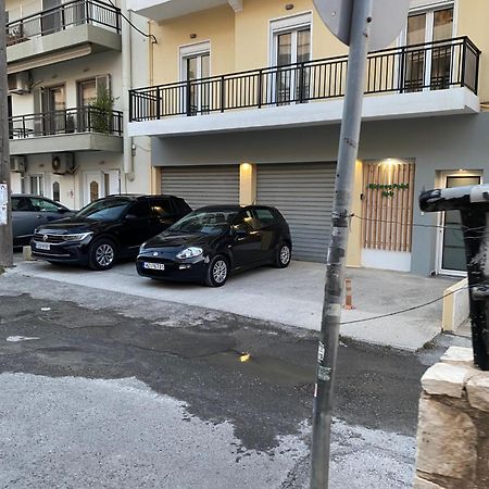 Midway Point Apts Iraklio Exterior foto