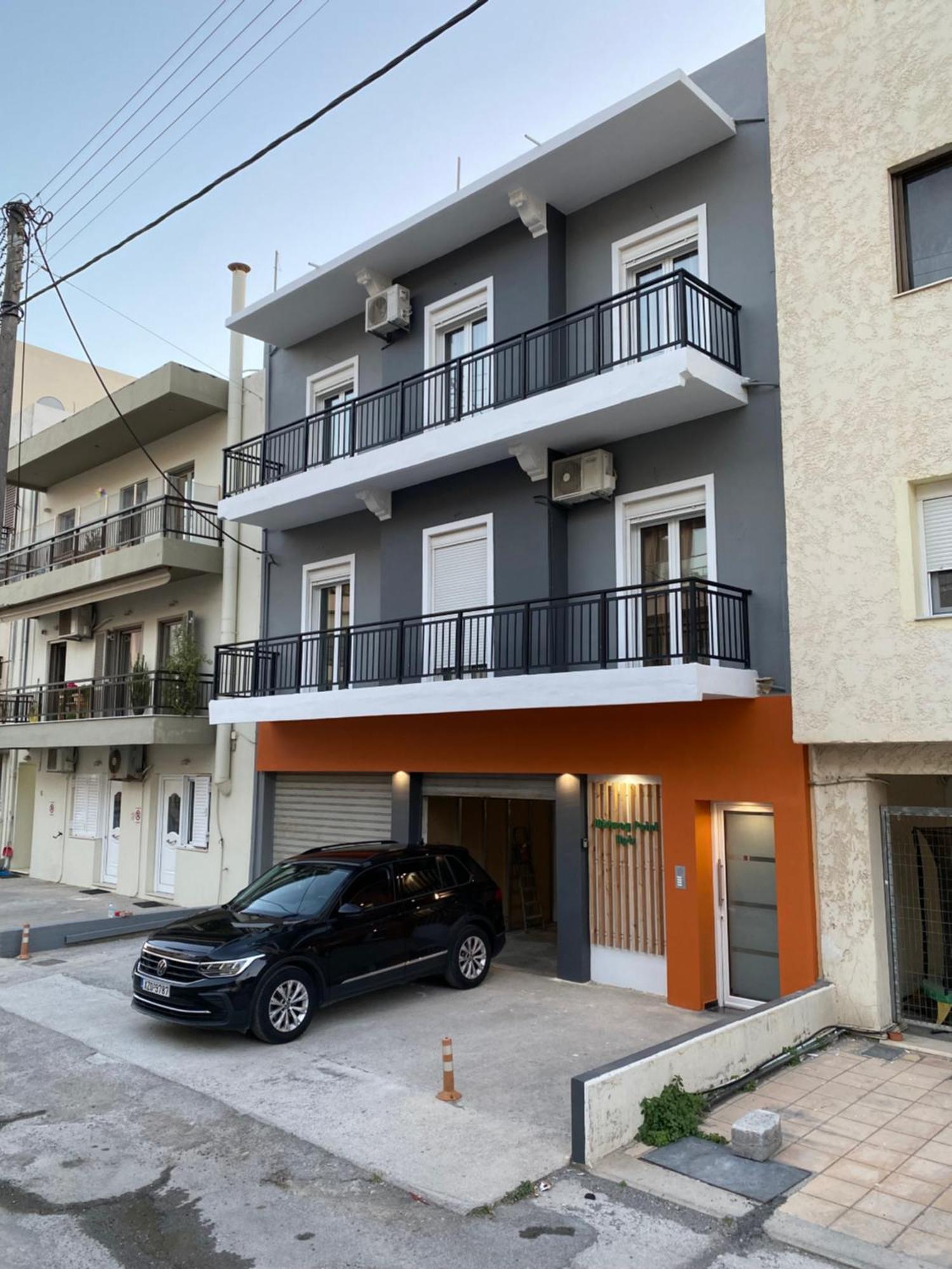 Midway Point Apts Iraklio Exterior foto